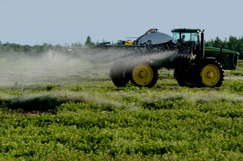 Closed cab sprayer